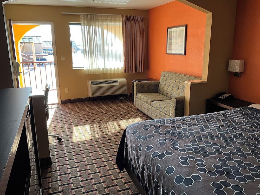 Executive inn & Suites photo 5