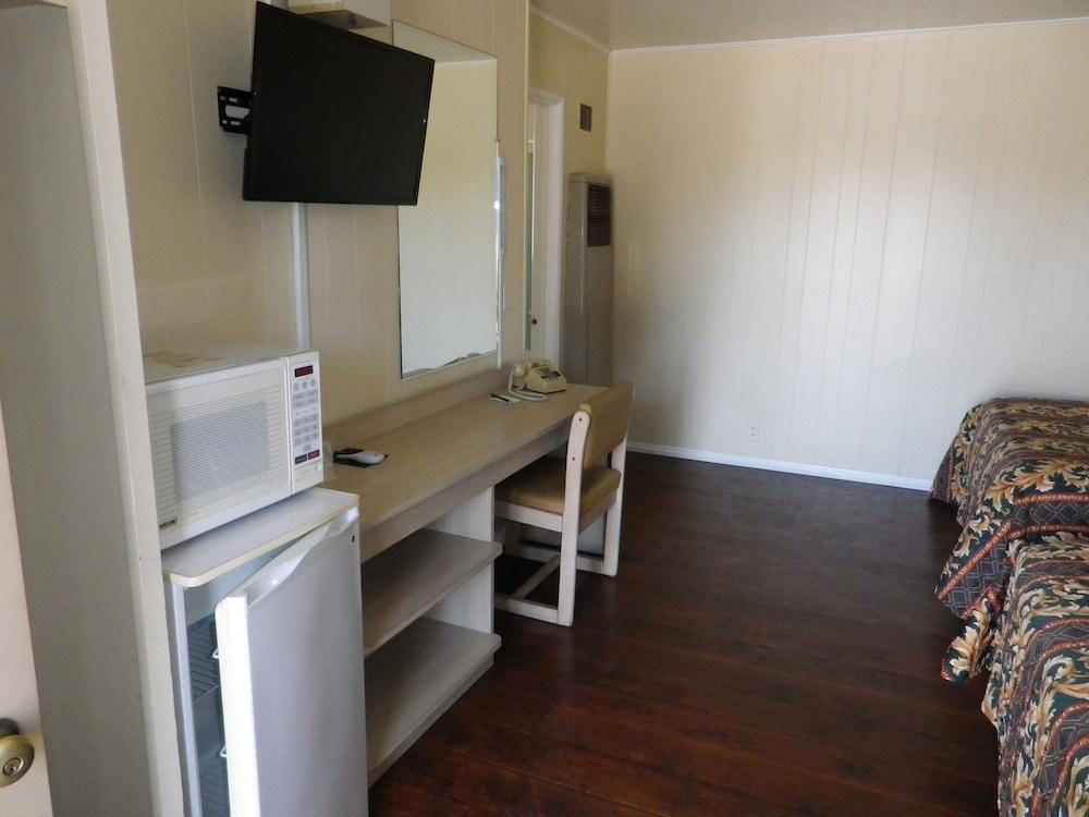 San Marcos Motel photo 8