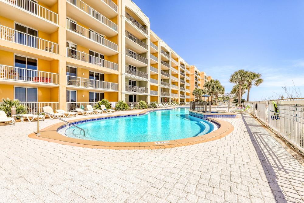Azure Condominiums photo 45