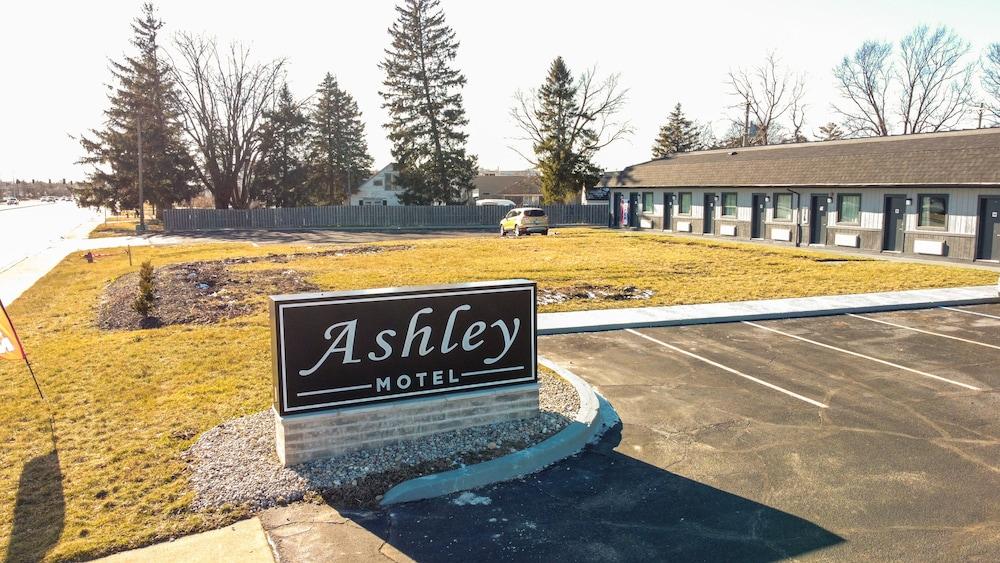 Ashley Motel photo 1