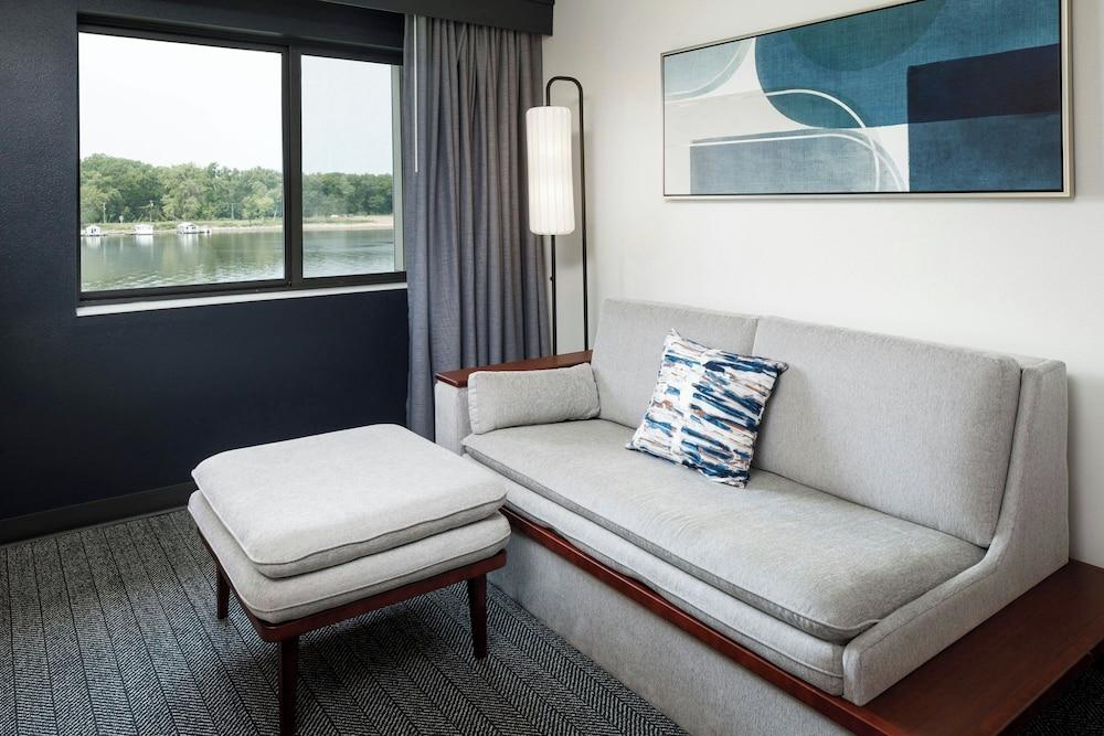 Courtyard by Marriott La Crosse photo 28