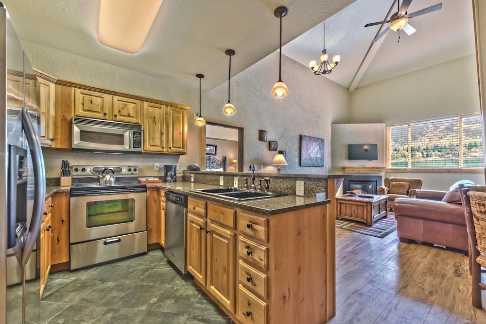 Silverado Lodge photo 34