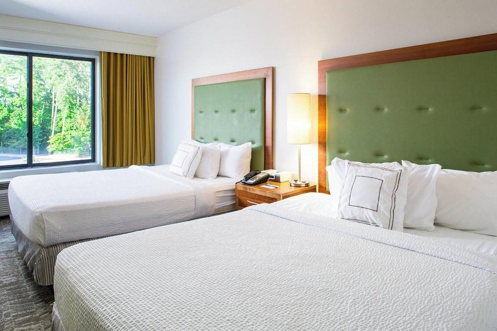 Springhill Suites by Marriott Hampton Coliseum photo 8
