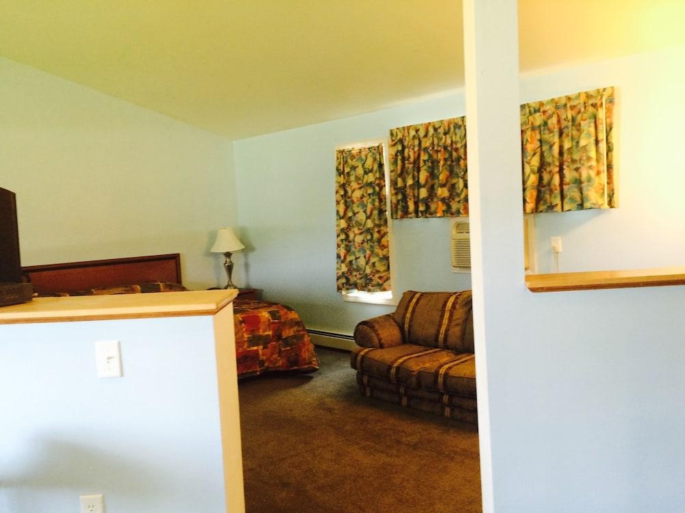 Sunrise Motel photo 11