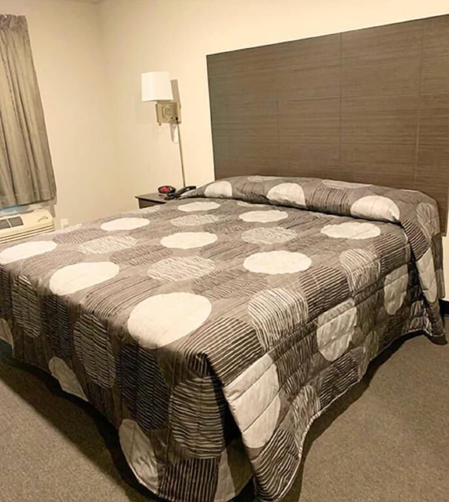 WoodSpring Suites Atlanta Airport photo 6