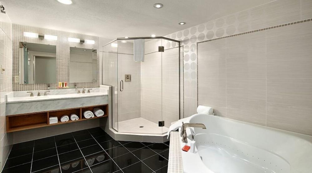 IP Casino Resort Spa - Biloxi photo 10