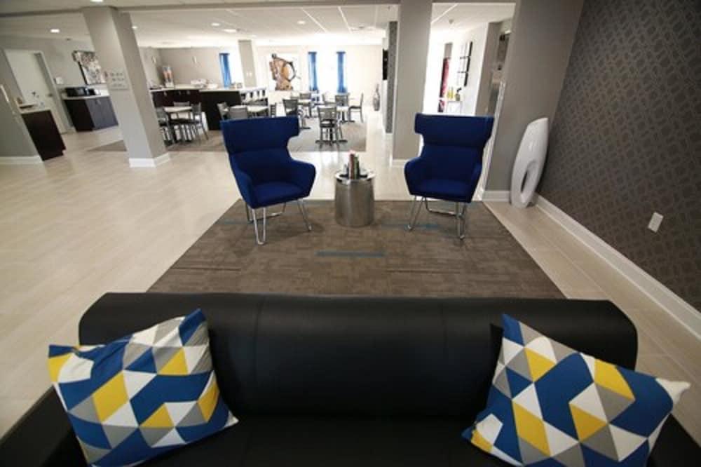 Home Inn and Suites photo 2