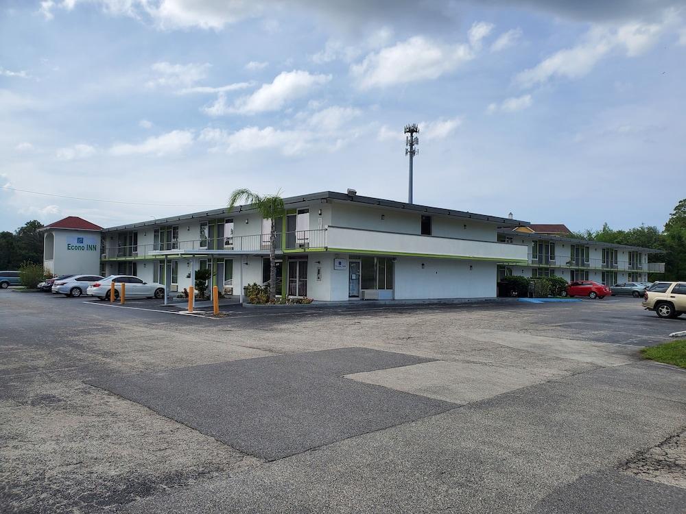 Econo Inn photo 13
