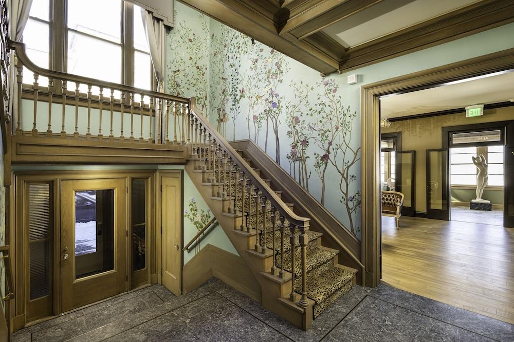 The Edward Hotel photo 2