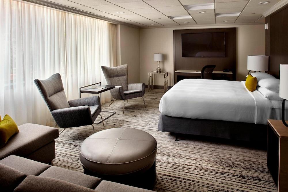 Marriott Cincinnati North photo 8
