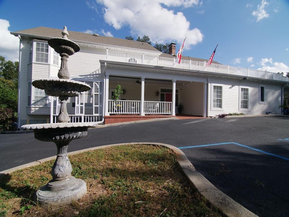The Capitol Inn Tallahassee photo 11