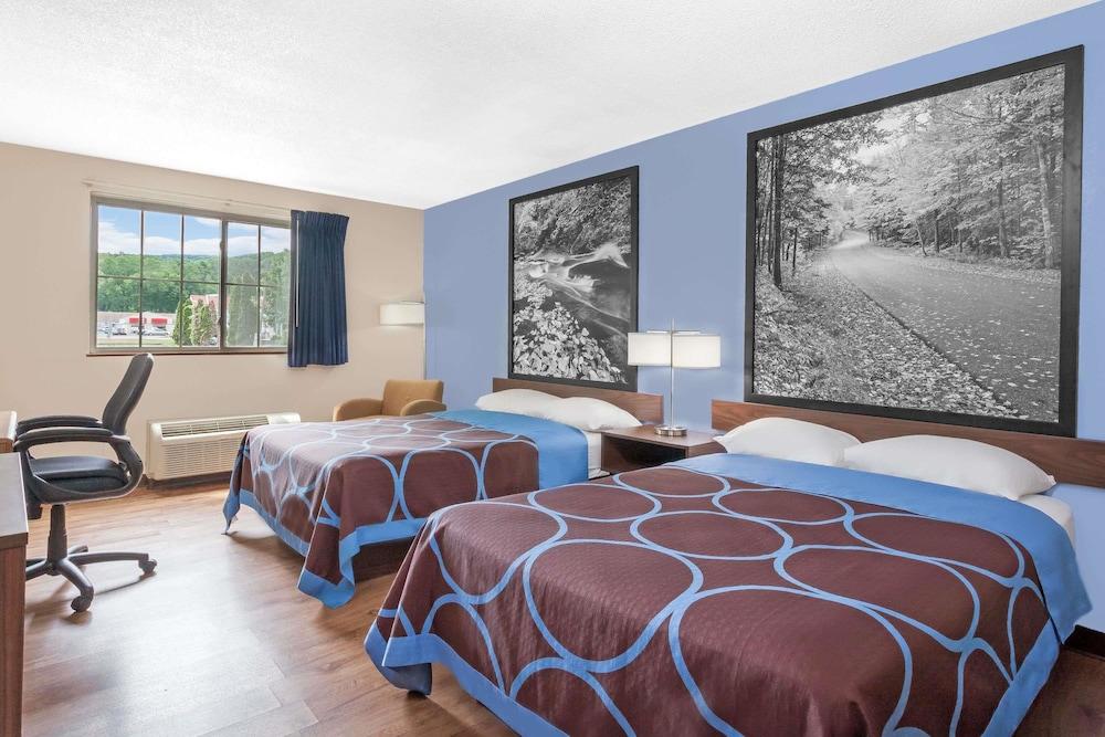 Super 8 by Wyndham Oneonta/Cooperstown photo 6