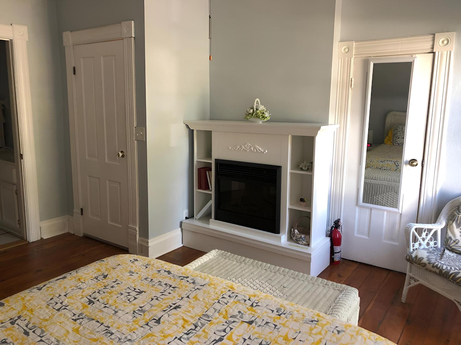 Lucy's Place photo 1