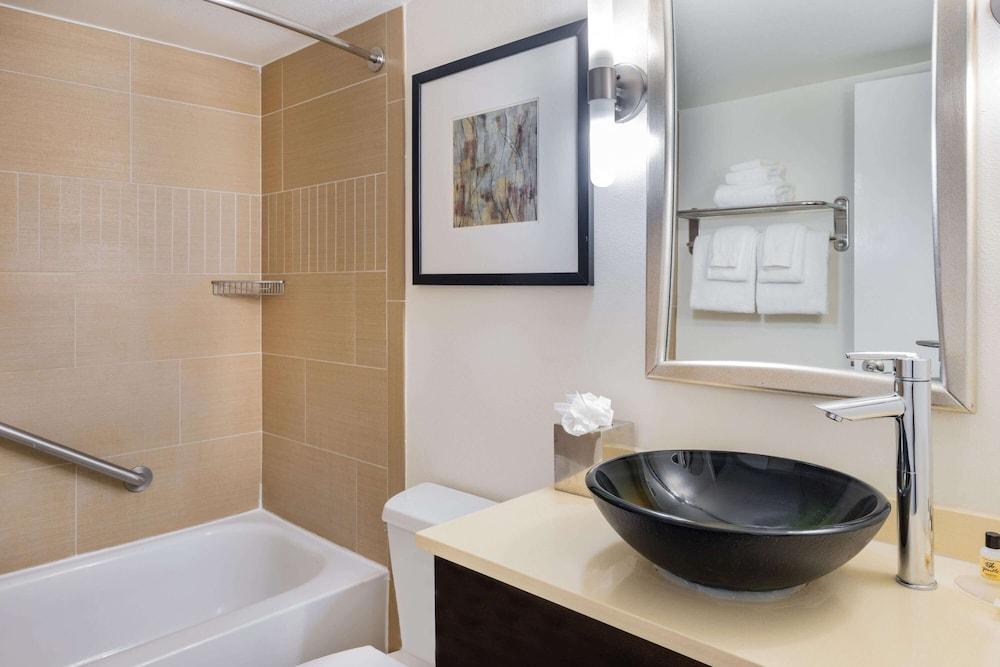 Wyndham Sacramento photo 18