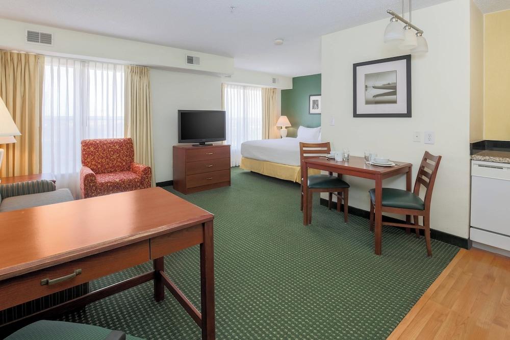 Residence Inn by Marriott Oklahoma City South photo 9