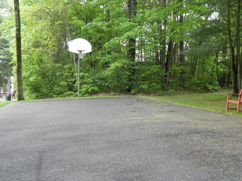 Mohican Resort Motel photo 46