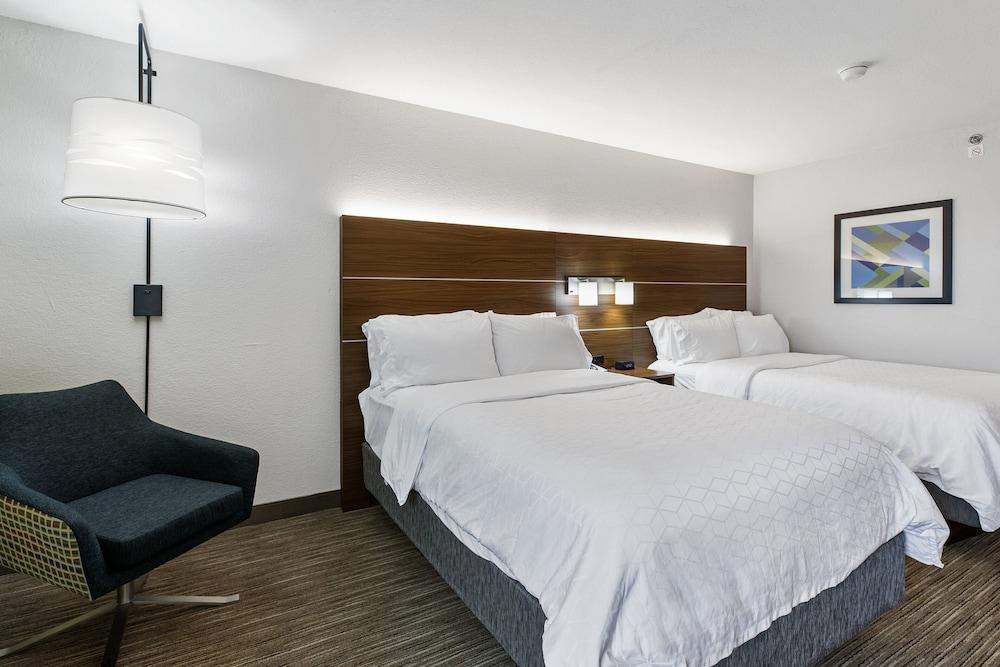 Holiday Inn Express Harlingen by IHG photo 33