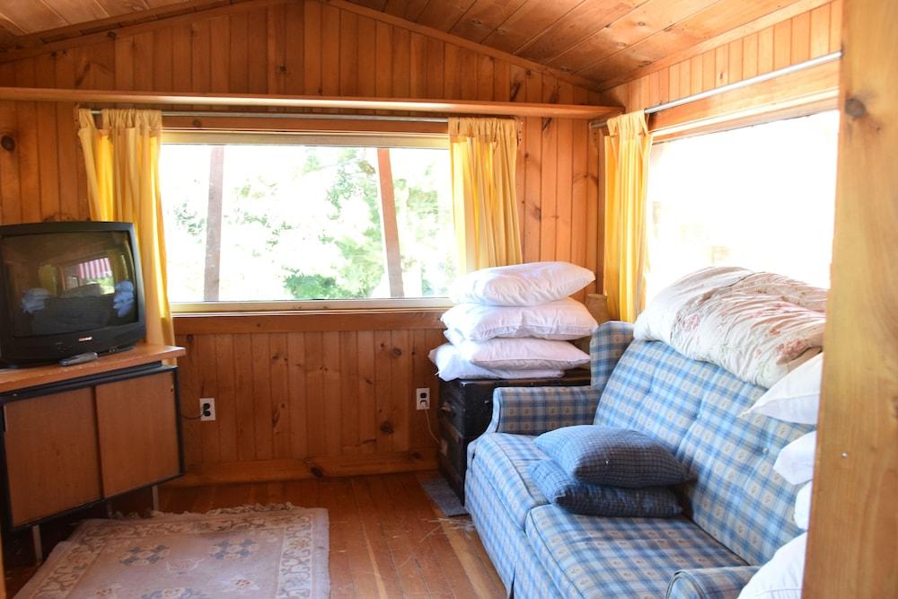 Lake House photo 79