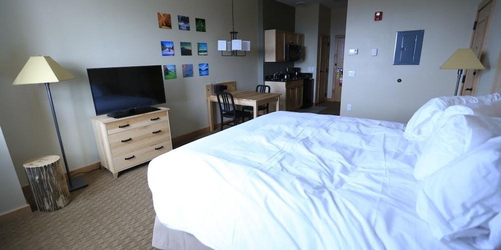Burke Mountain Hotel & Conference Center photo 6