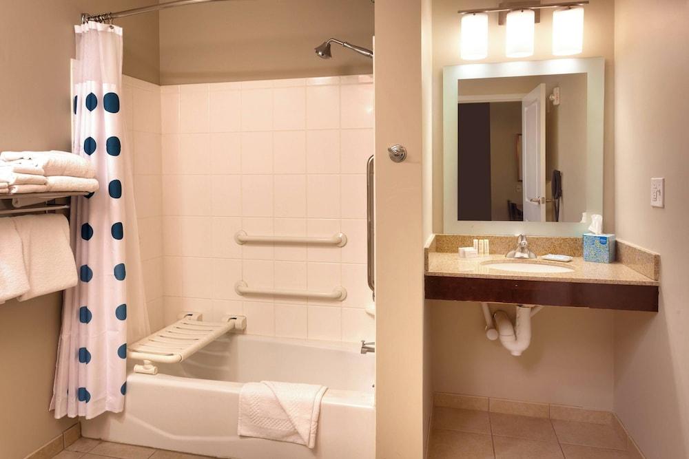 TownePlace Suites by Marriott Omaha West photo 27