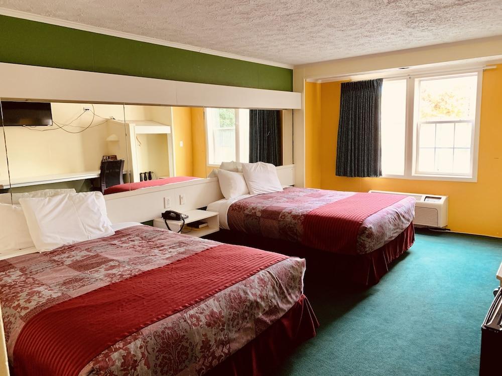 Holiday Lodge photo 9