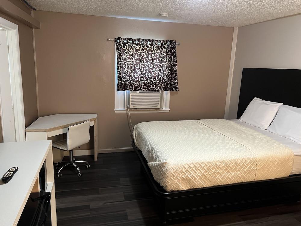 Laci's Country Inn photo 15