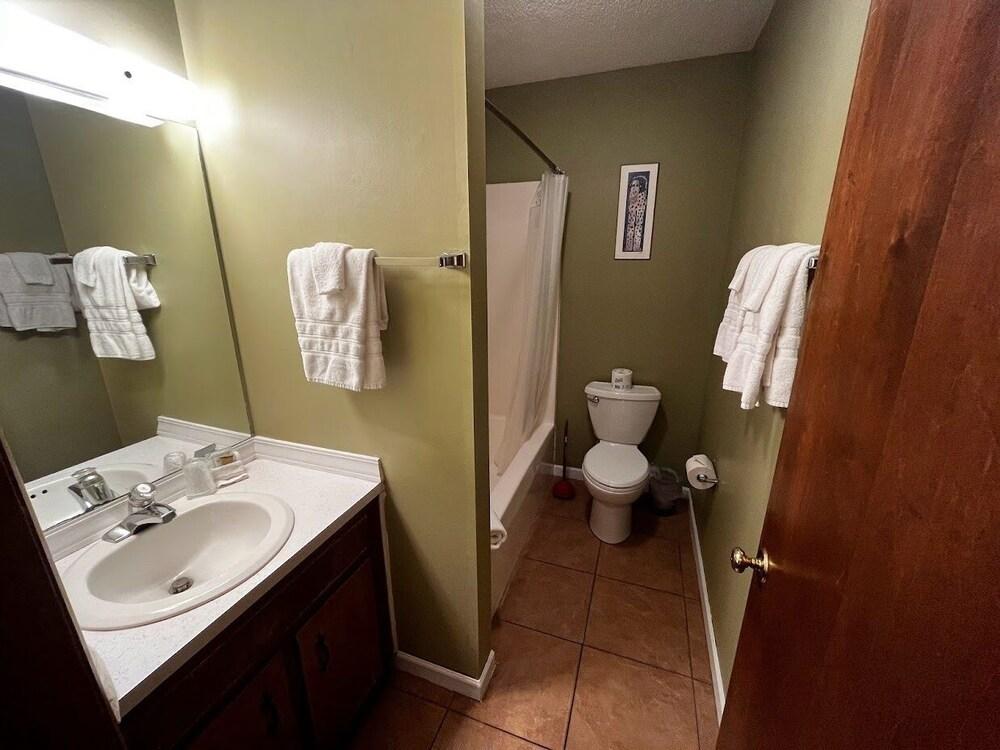 Meadowlark Motel with Restaurant & Bar photo 58