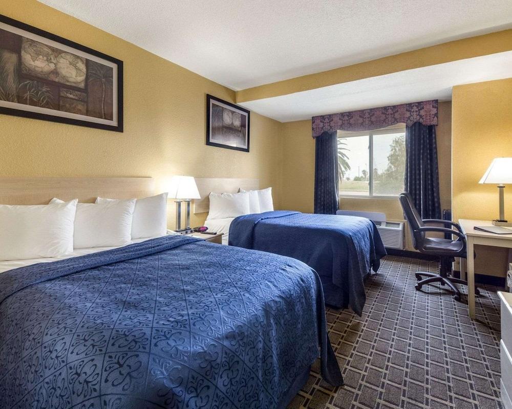 Quality Inn & Suites Corpus Christi Beachside photo 27