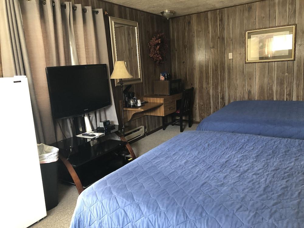 Rustic Inn Motel photo 41