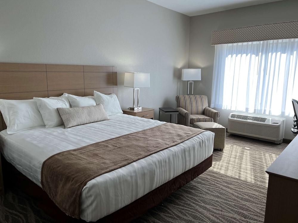 Best Western Plus Rumford Falls photo 27