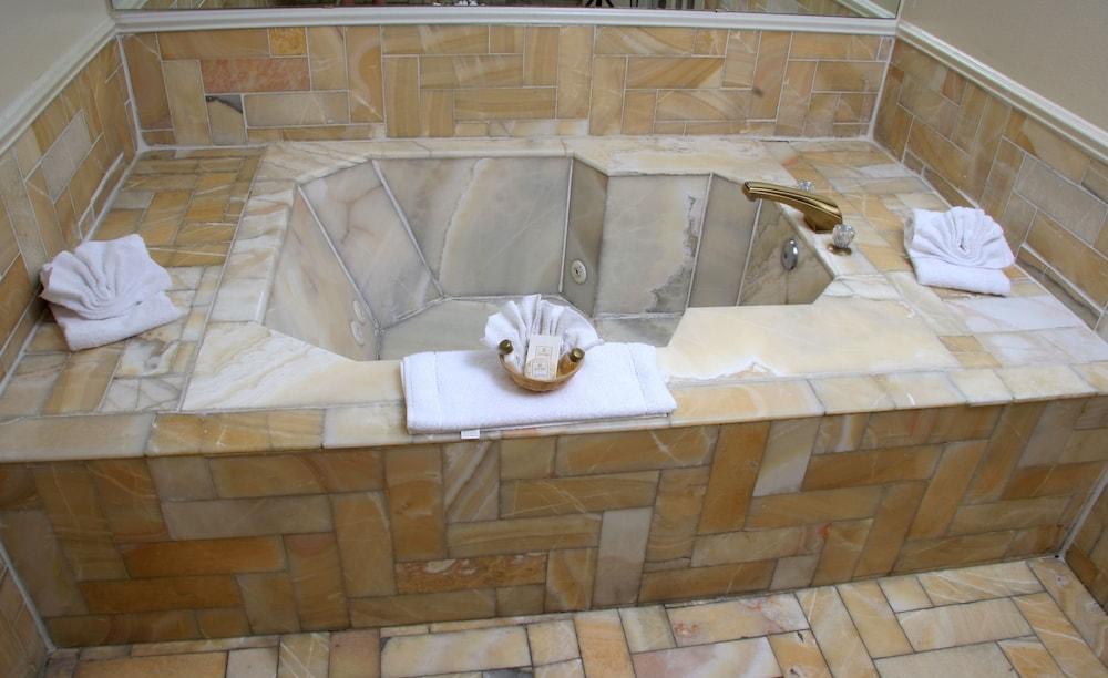 Barcelona Suites photo 14