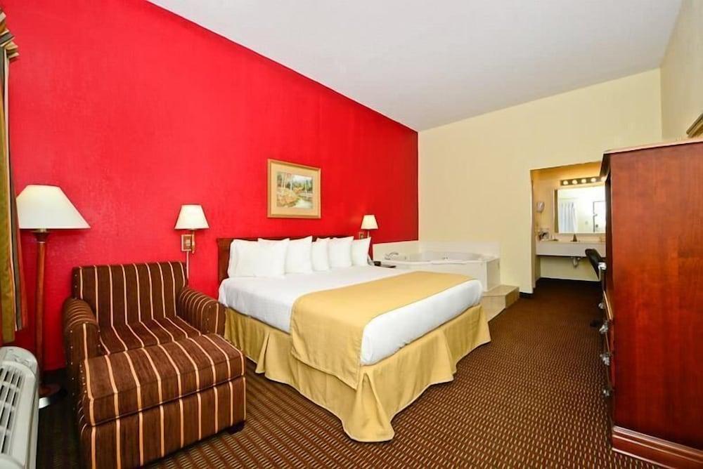 Manchester Heritage Inn And Suites photo 6
