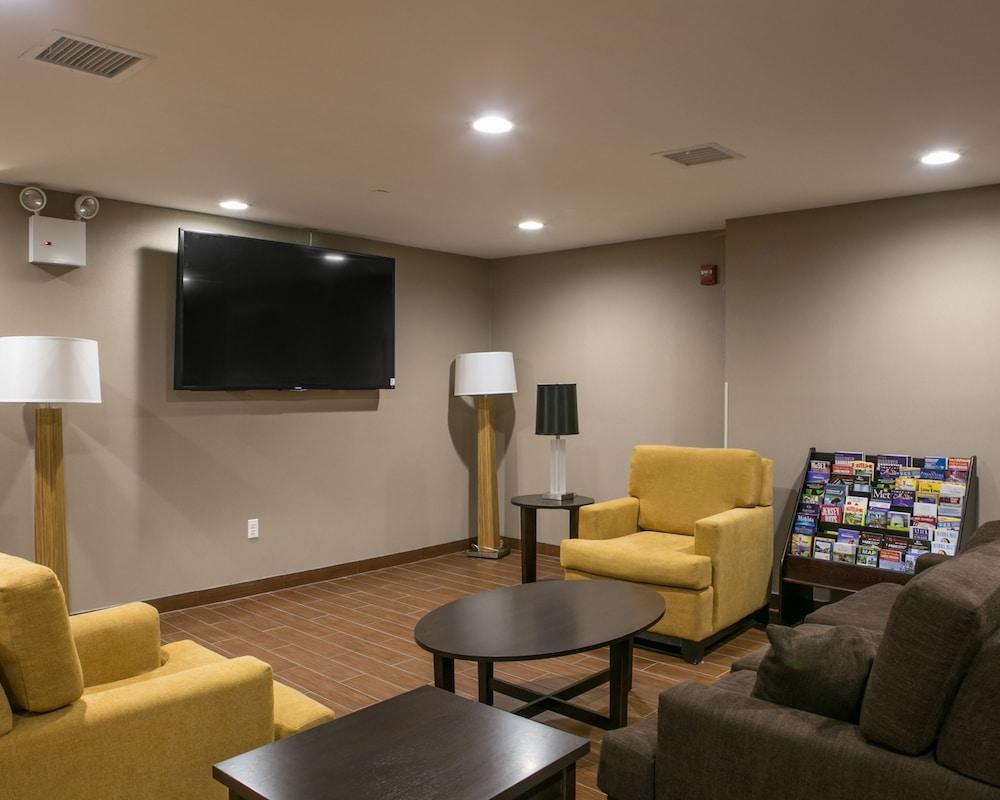 Days Inn by Wyndham Brooklyn Borough Park photo 4