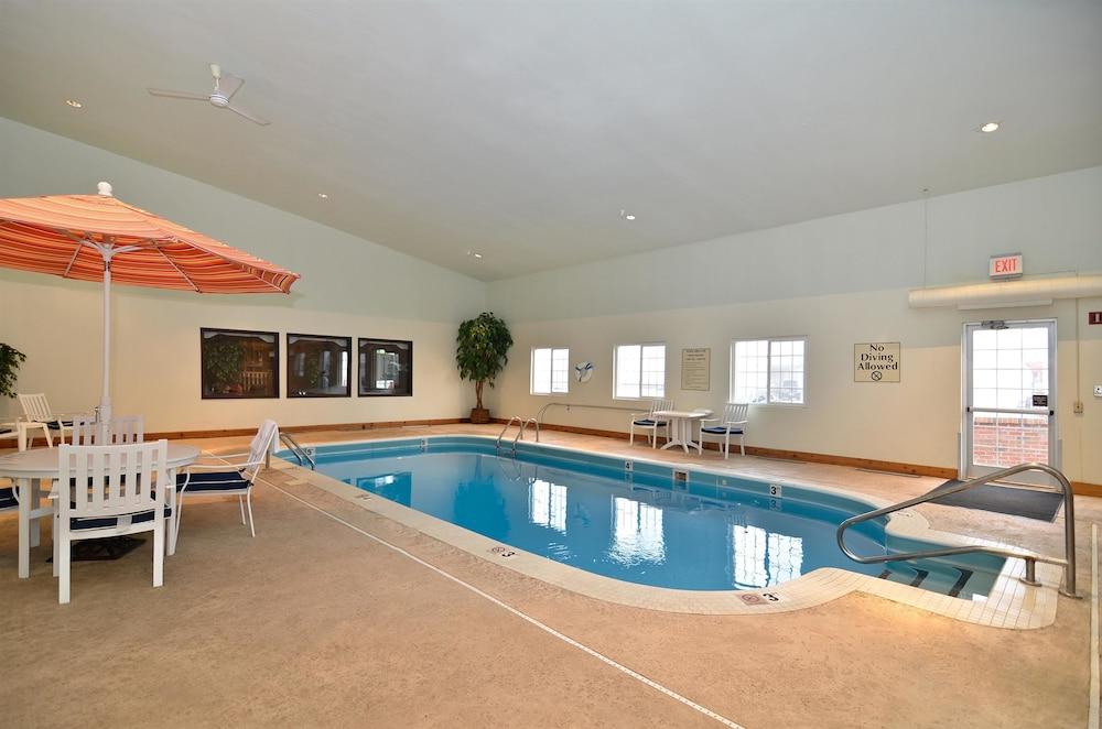 Best Western Plus University Park Inn & Suites photo 15
