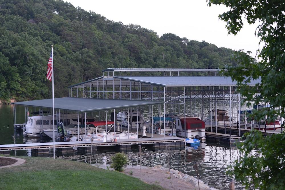 Blue Water Resort photo 44