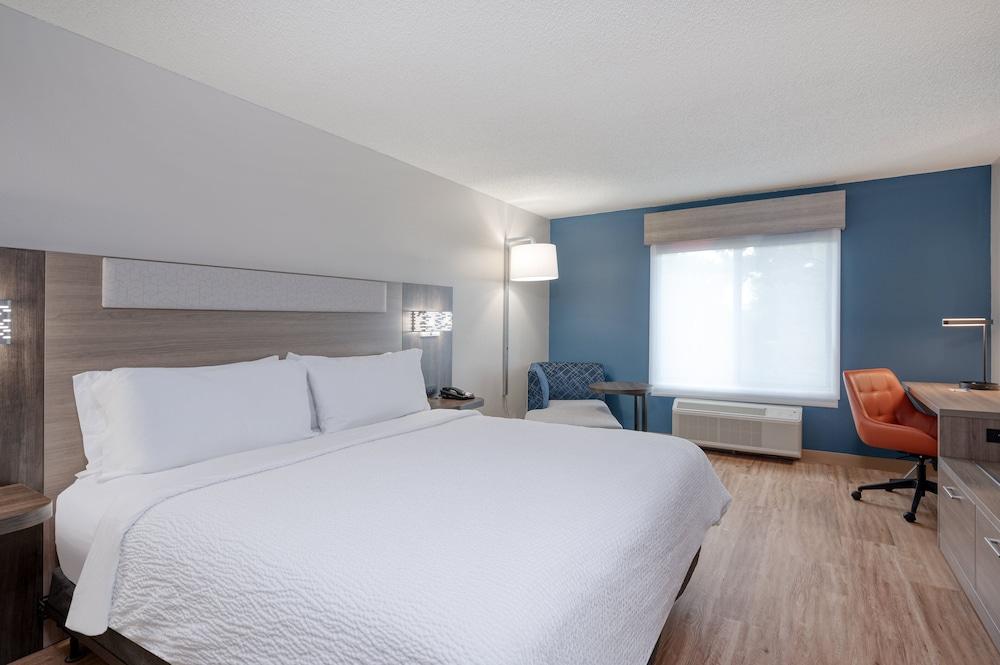 Holiday Inn Express & Suites Columbia-I-20 @ Clemson Rd by IHG photo 5