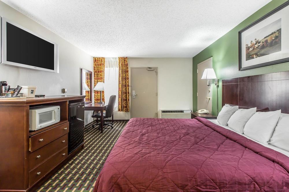 Quality Inn Homewood Birmingham I-65 photo 12