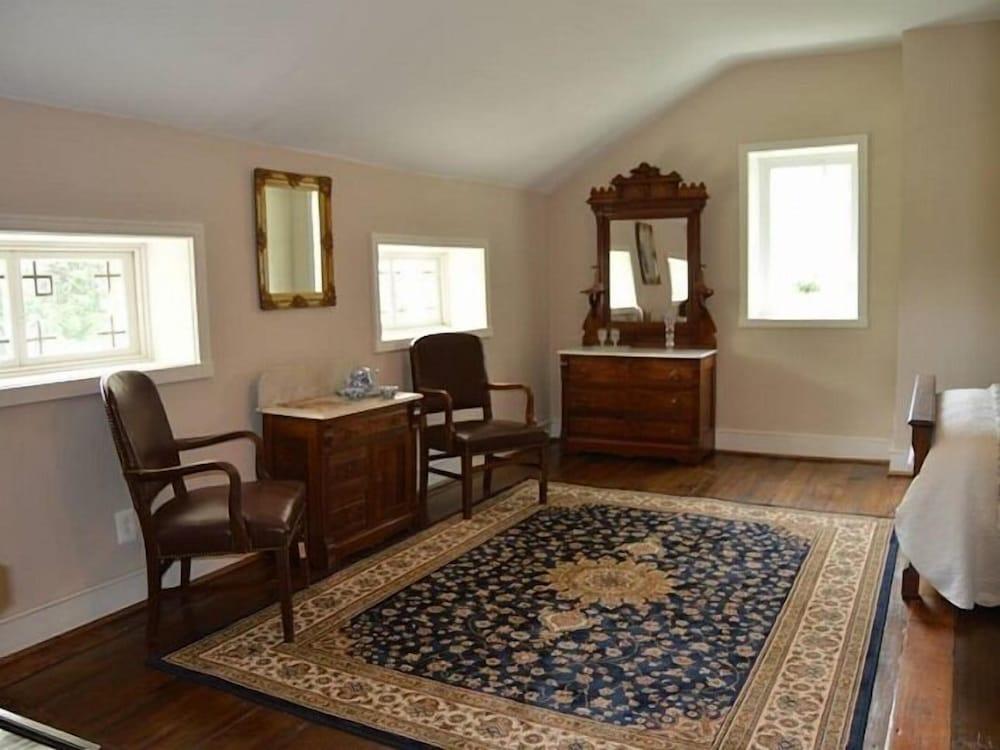 Inn at Springfield Manor photo 20