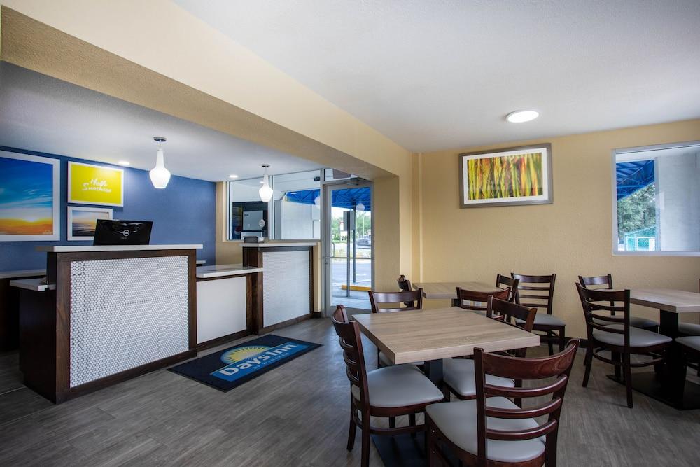 Days Inn by Wyndham Apopka/Orlando photo 5