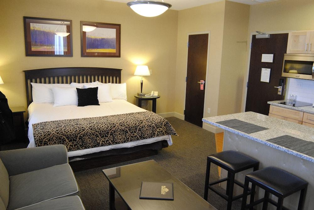 The Parker Inn & Suites photo 16