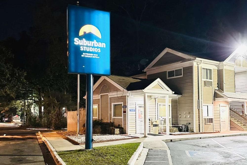 Suburban Studios Abercorn photo 33