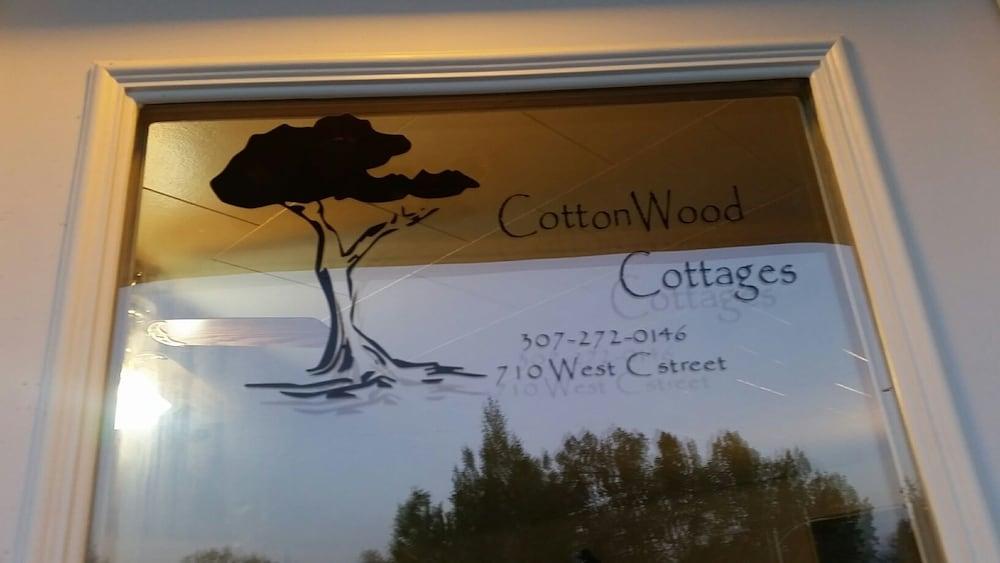 Cottonwood Cottages photo 17
