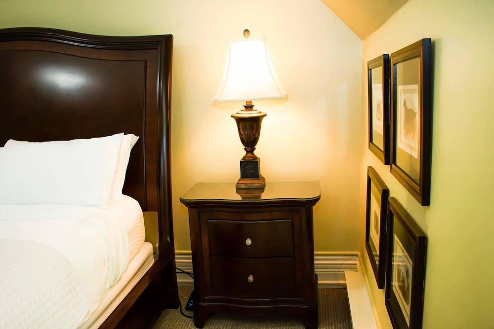 The Brewster Inn photo 11