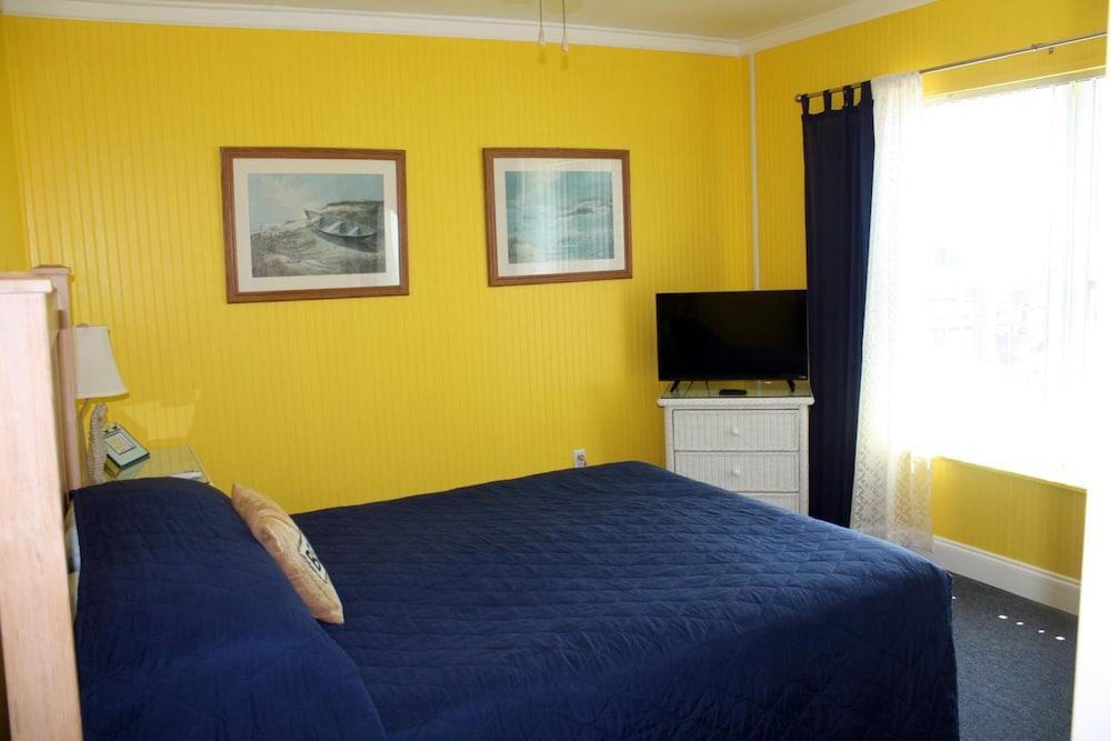 Barefoot Bay Resort & Marina photo 13