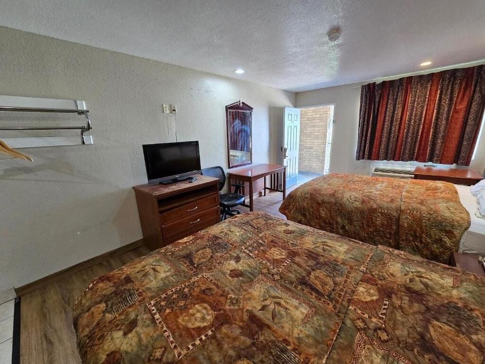 Executive Inn photo 5