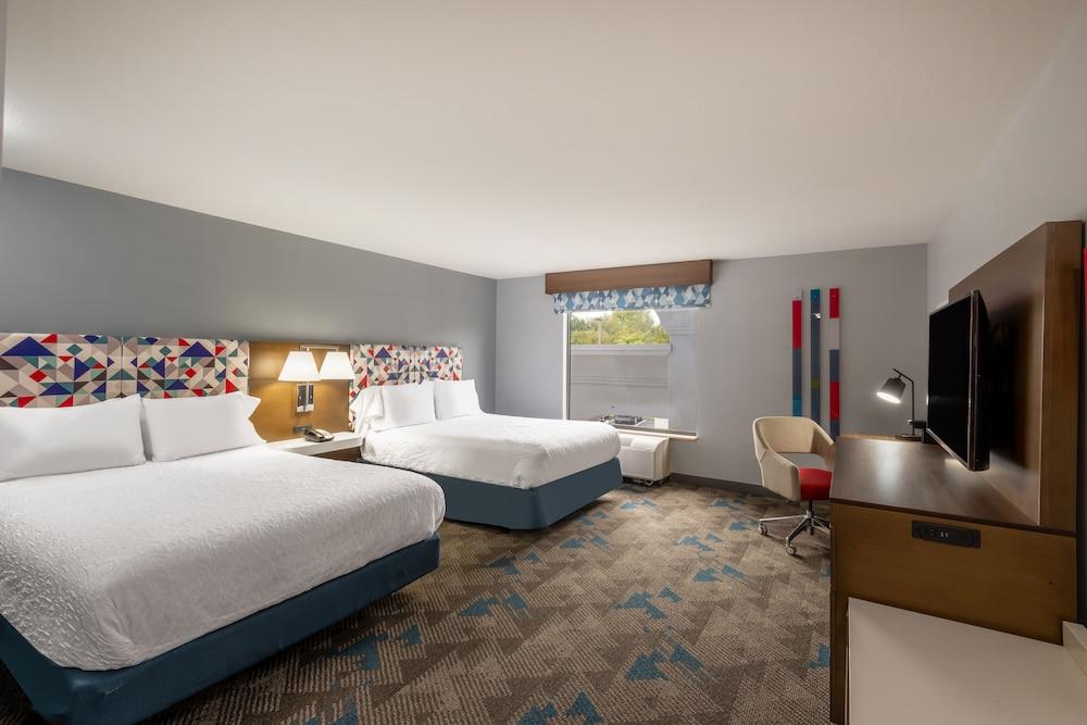 Hampton Inn Belle Vernon photo 47