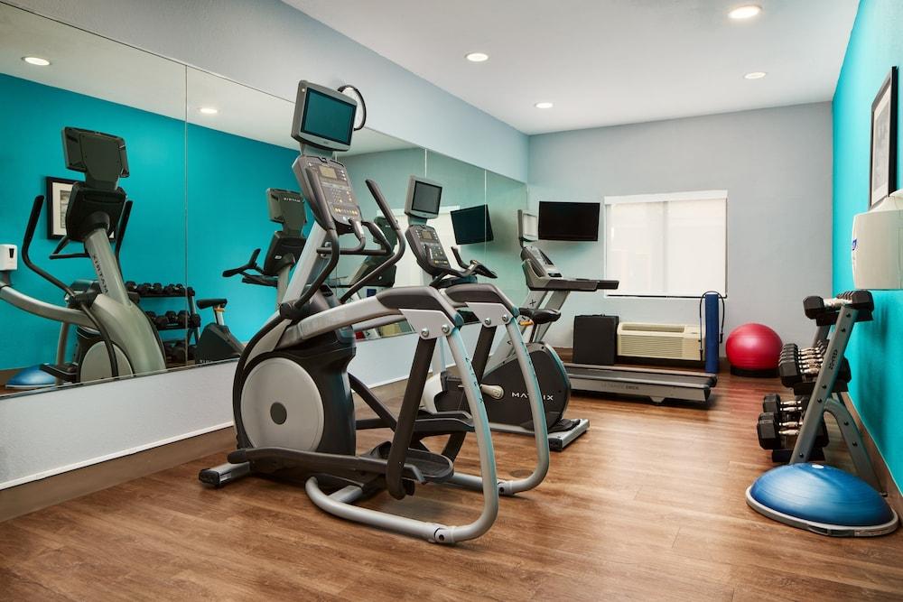 Holiday Inn Express Hotel & Suites Panama City-Tyndall by IHG photo 12