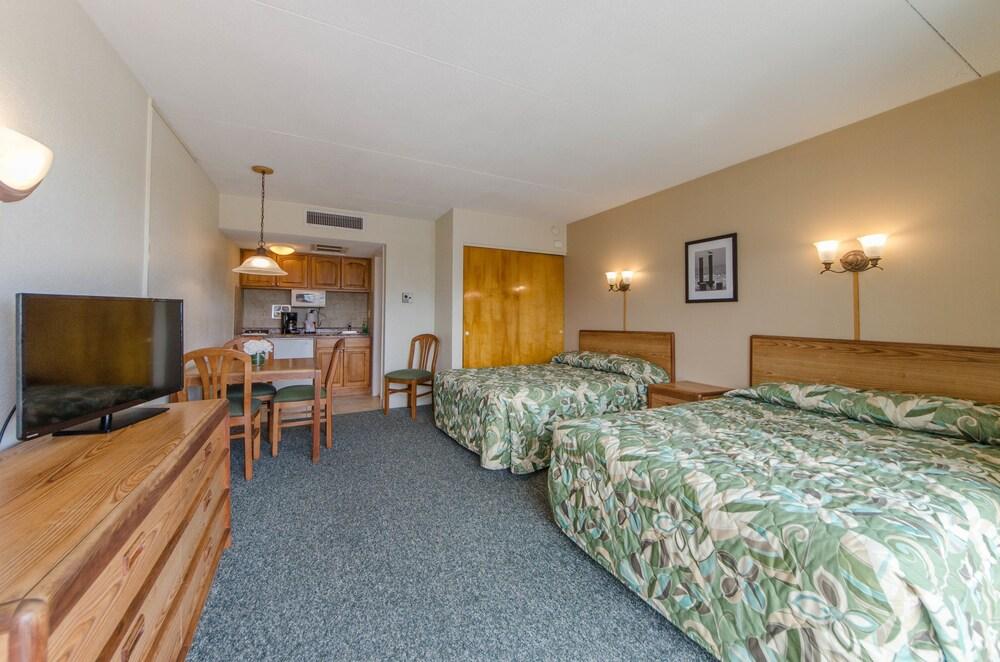Attache Motel photo 20