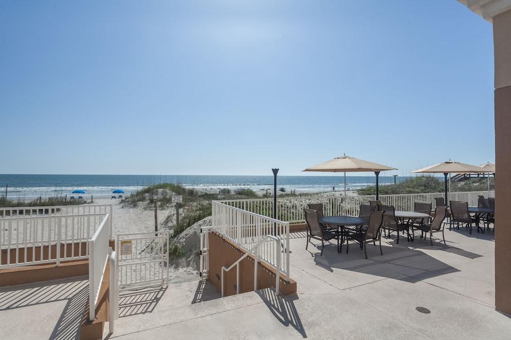 Courtyard by Marriott Jacksonville Beach Oceanfront photo 46