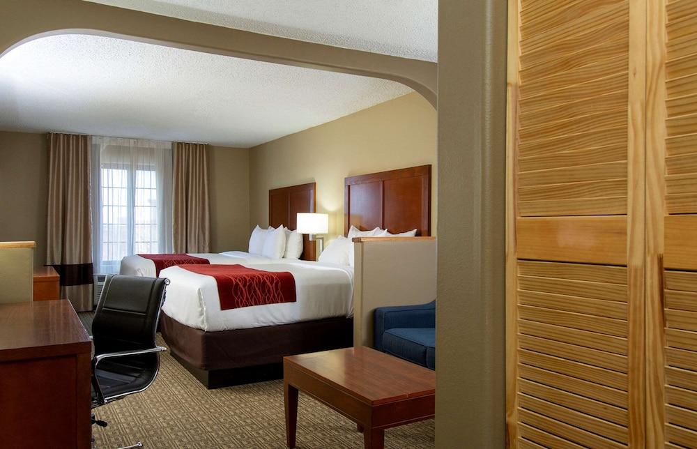 Comfort Inn Santa Fe South photo 17